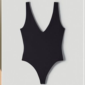 Aritzia Babaton Contour V-Neck Tank Top Bodysuit in Black